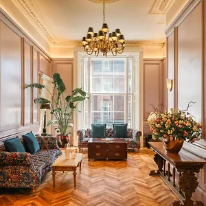 Albany House 3*, Dublino Irlanda