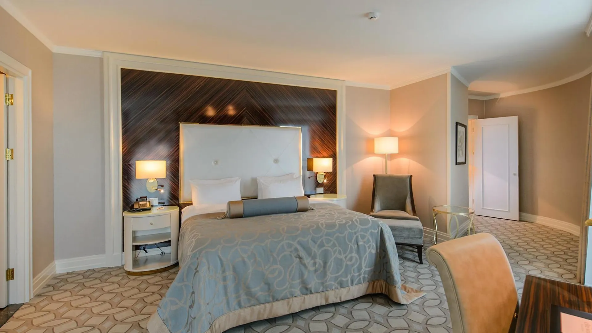 Отель Elite World Istanbul Florya